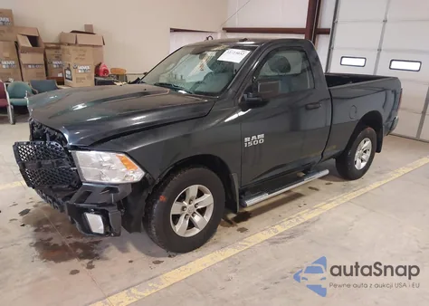 2017 Ram 1500 Express 4X2 6'4 Box из США, поврежденный, VIN 3C6JR6AG1HG778704